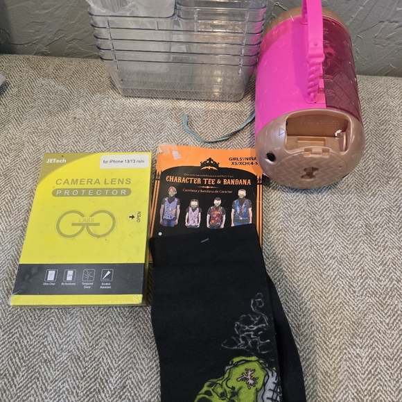 Random‎ Item Sale - Picture 4 of 4